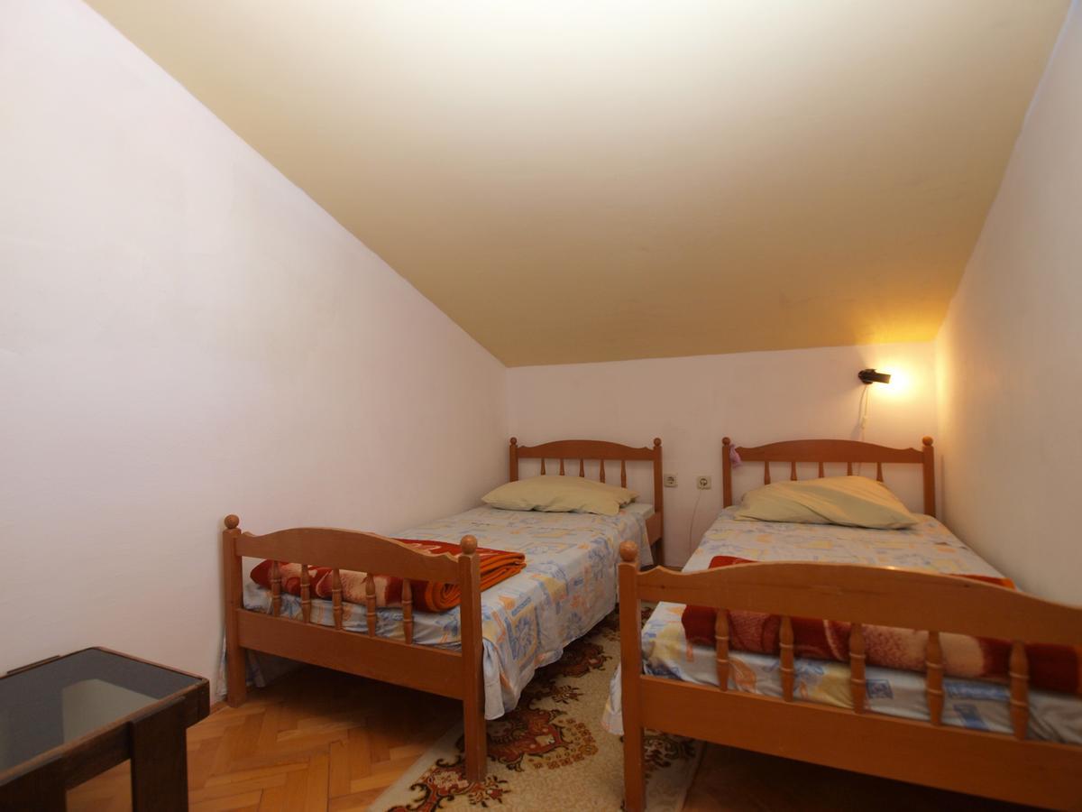 Apartments Slavica 382 プーラ エクステリア 写真