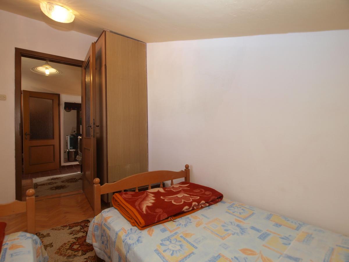 Apartments Slavica 382 プーラ エクステリア 写真